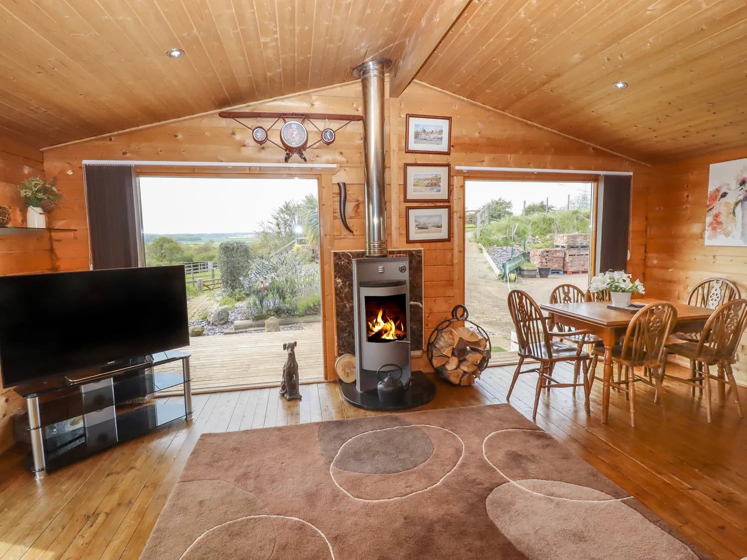 Tilly's Lodge Image 2