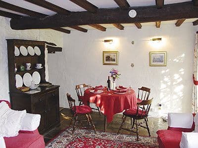 Holly Cottage Image 12