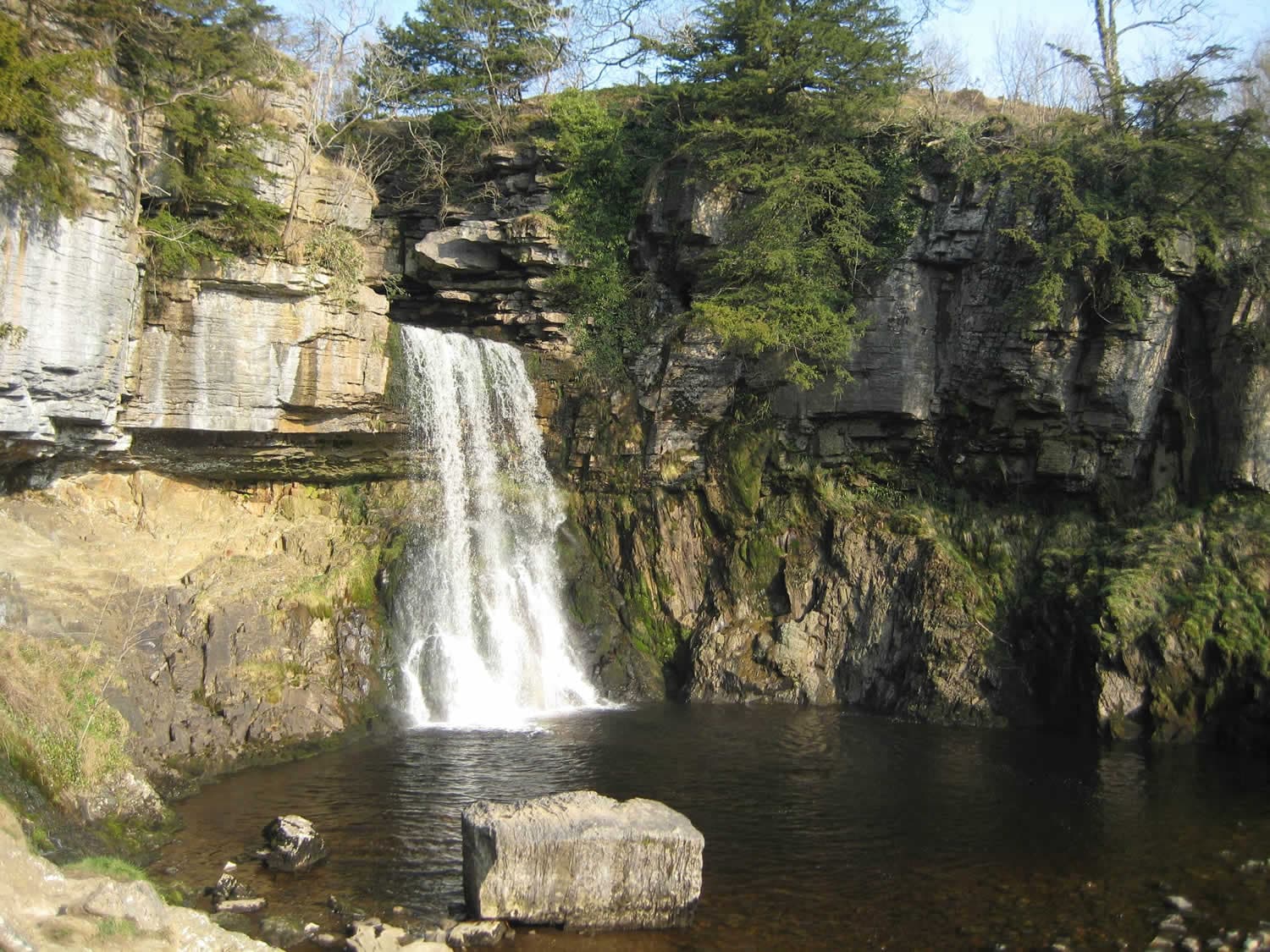 Visit Ingleton Falls, Waterfall Trail Image 1