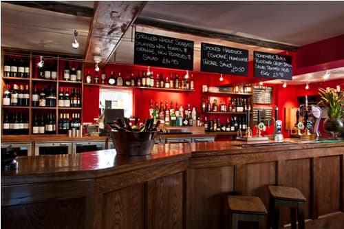 The Oak Tree Inn Image 8