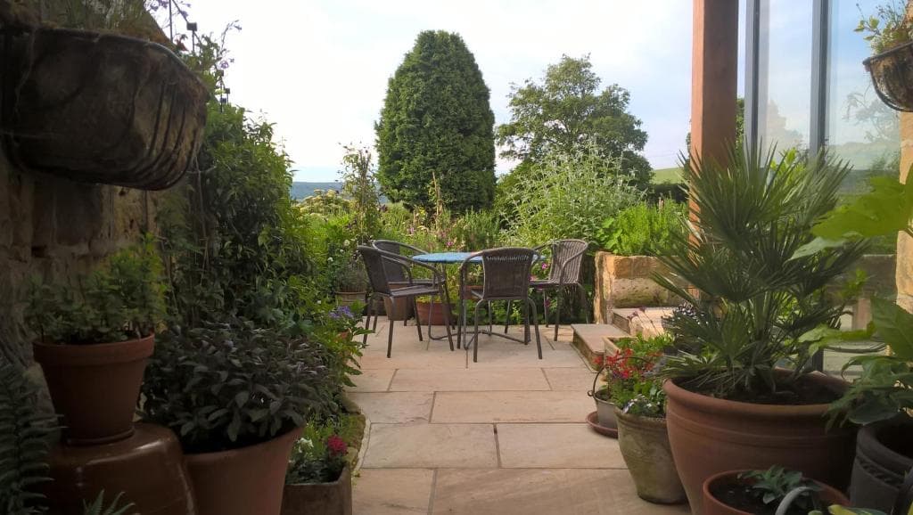 Thorpe Green House Vegetarian Bed & Breakfast Image 2