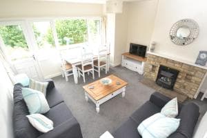 Riverside Cottage Image 2