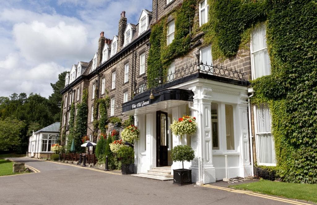 Old Swan Hotel Image 1