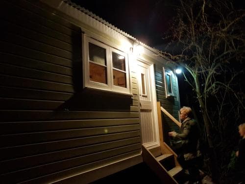 Waterside Shepherds Hut Image 3