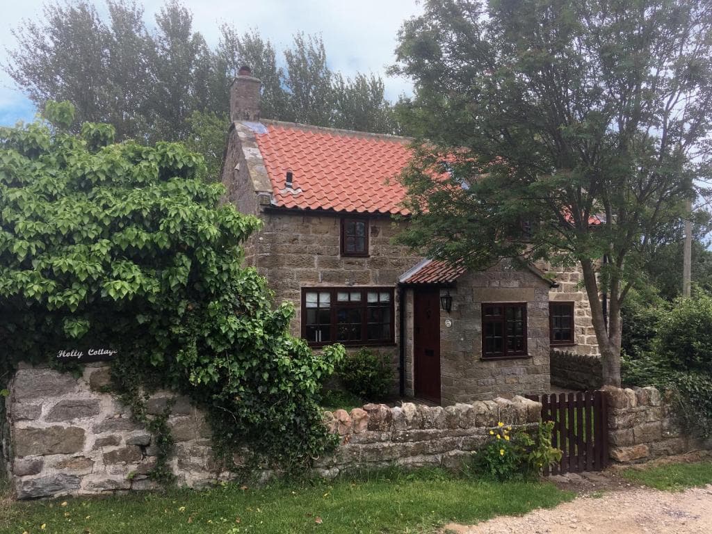 Holly Cottage Image 3