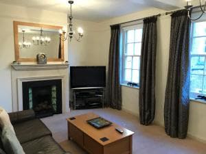 7 Precentor's Court Image 1