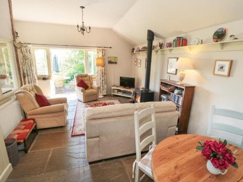 Henhouse Cottage, York Image 3