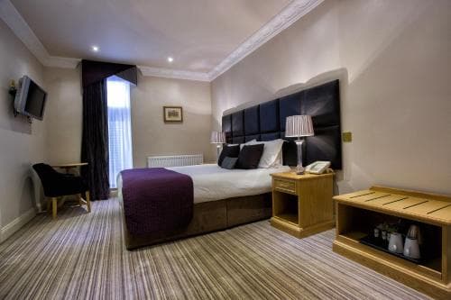 Waterton Park Hotel Image 1