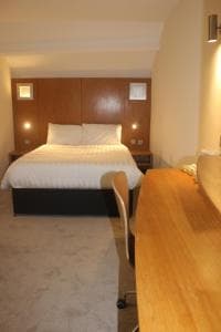Corona Hotel Rotherham Sheffield Meadowhall Image 1