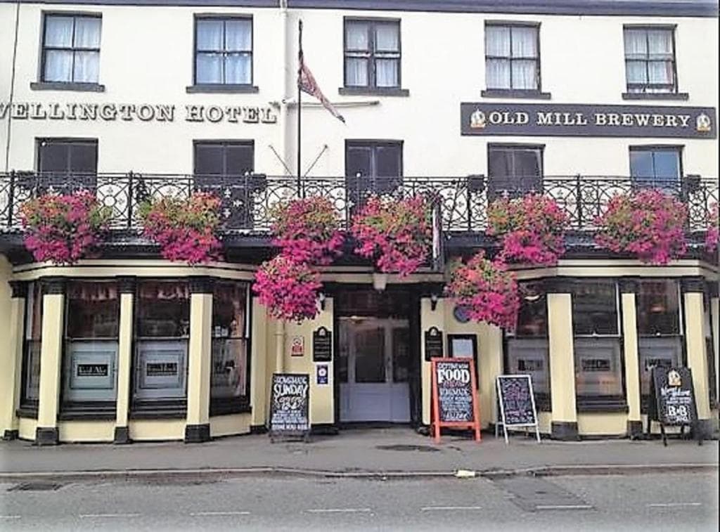 The Wellington Hotel Image 1