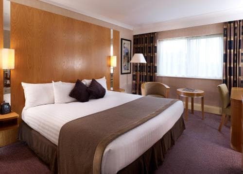 DoubleTree by Hilton Sheffield Park Image 1