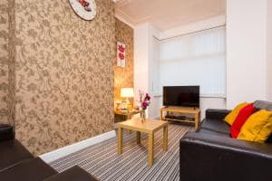 Highfield House Image 3