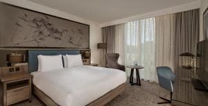 Doubletree By Hilton Hull Image 1