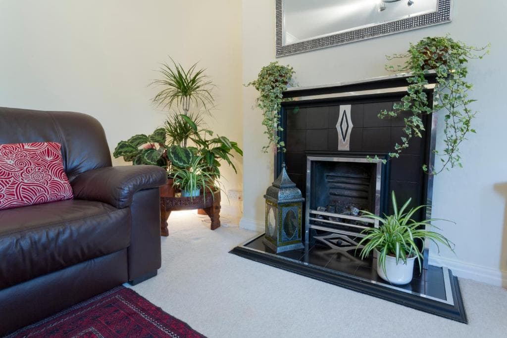 Poplar House Serviced Apartments Image 3