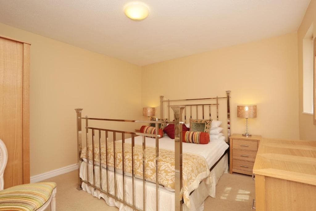 Harrogate Elite Living Image 2