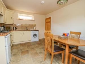 The Cottage at Manor Farm Image 2