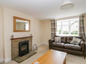 Pine Cottage Image 3