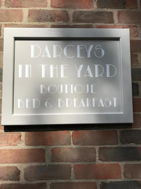 Darceys in the Yard Image 2