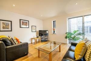 12 Stonegate Court Image 1
