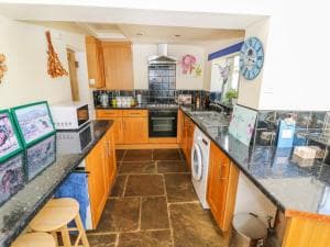17 Moorside Image 2