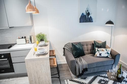 The City Chic Boutique Apartment Image 2