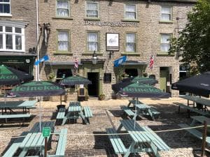 The Black Swan Hotel Image 2