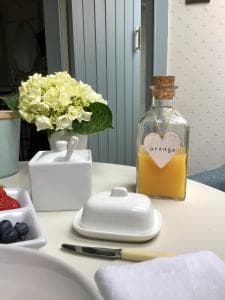 Waterside Cottage Bed and Breakfast Image 2