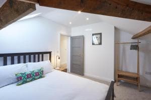 Host & Stay - Cornerhouse Apartments Image 6