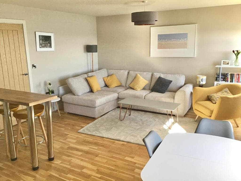 North Sea View Apartment Image 2