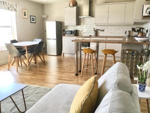 North Sea View Apartment Image 3
