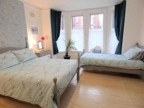 Rialto Holiday Apartments Image 2