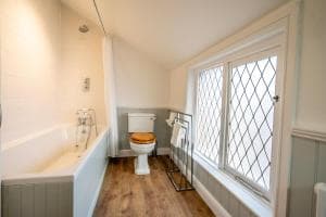 6 Monkbar Court Image 2