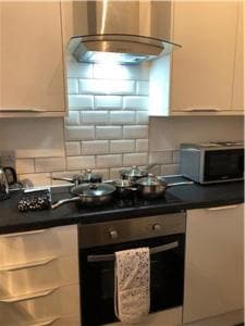 King Edward House Flat 2 Image 1