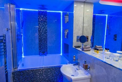 Aphrodite Suites Huddersfield Image 1