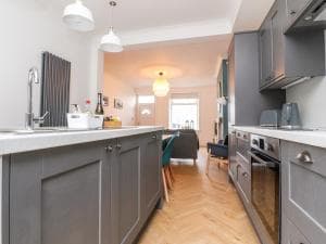 5 Myrtle View Image 3