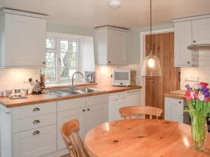 Derwent Cottage Image 3