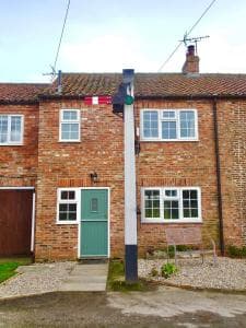 Signal Cottage Image 1