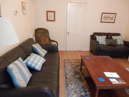 19 Curzon Terrace Image 1