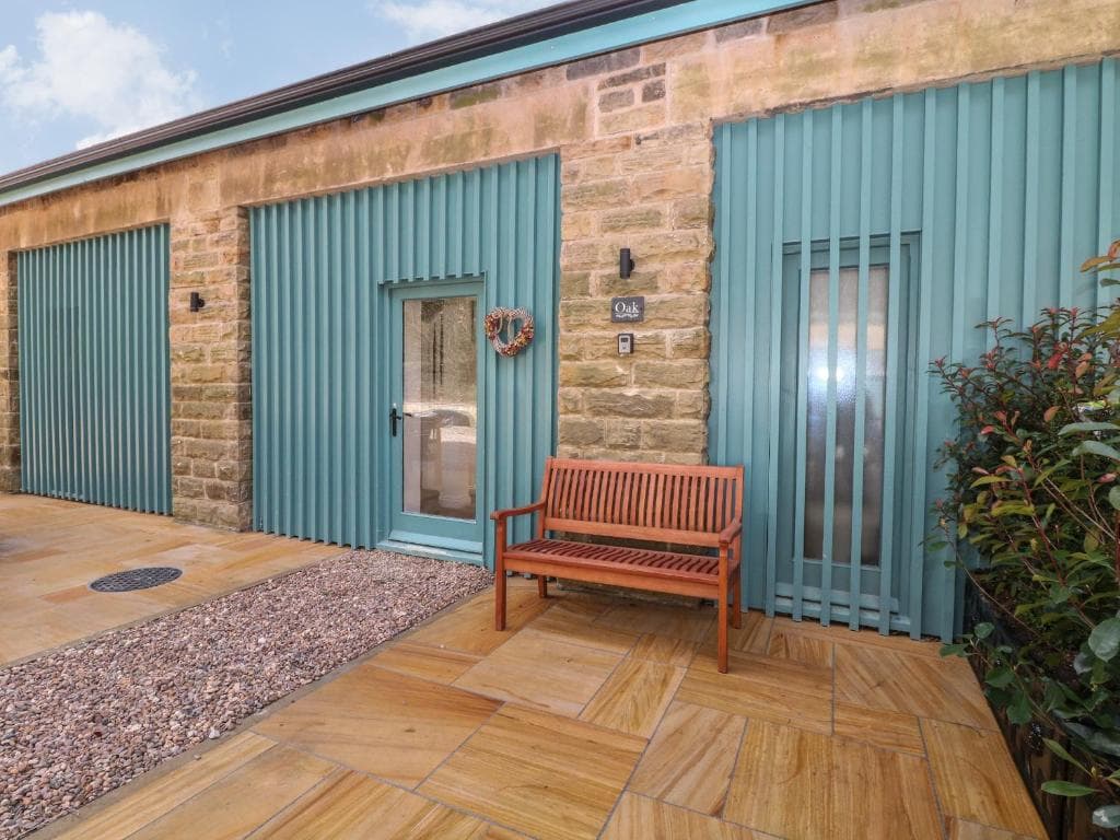 Oak Cottage Image 2