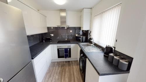 Marina House Image 3