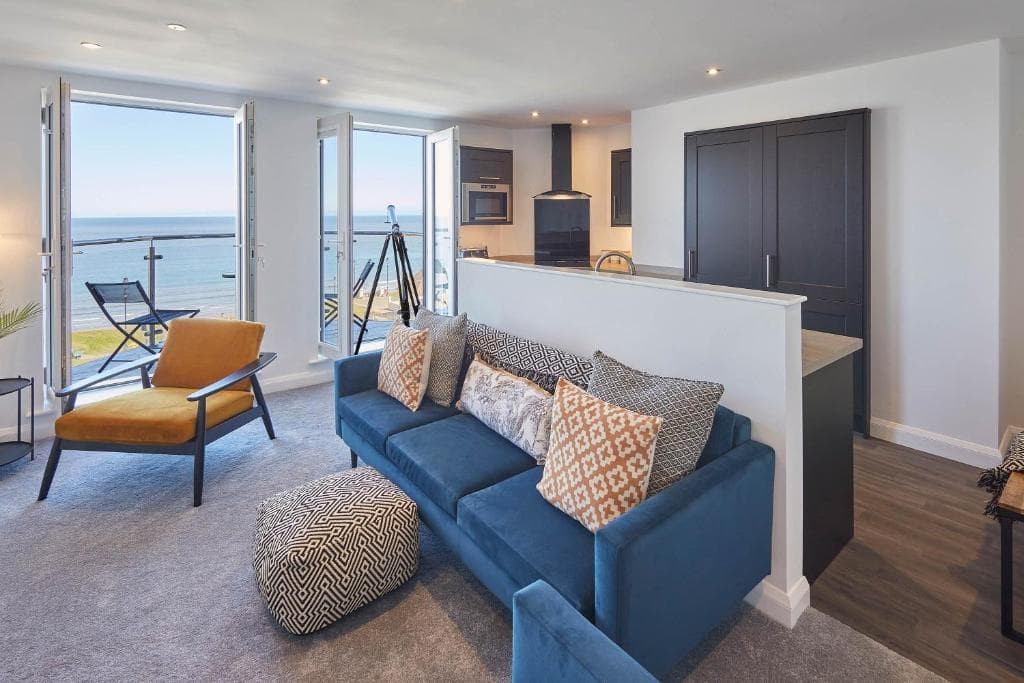 Host & Stay - Sand & Surf Image 9