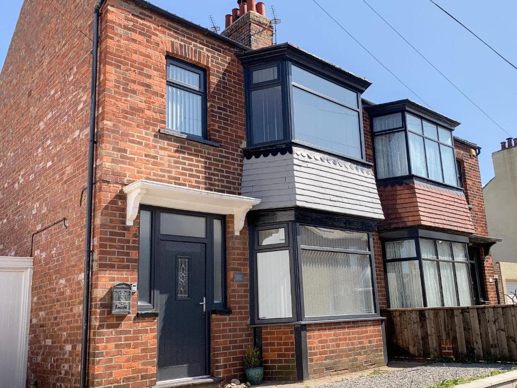 204 Sea View House, Redcar Image 3
