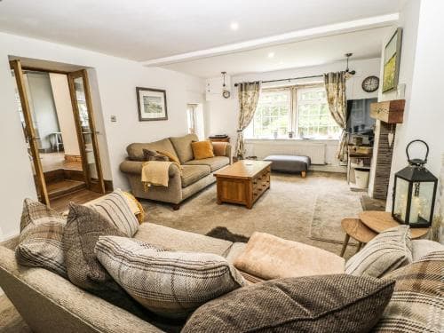 Springhead Cottage Image 2