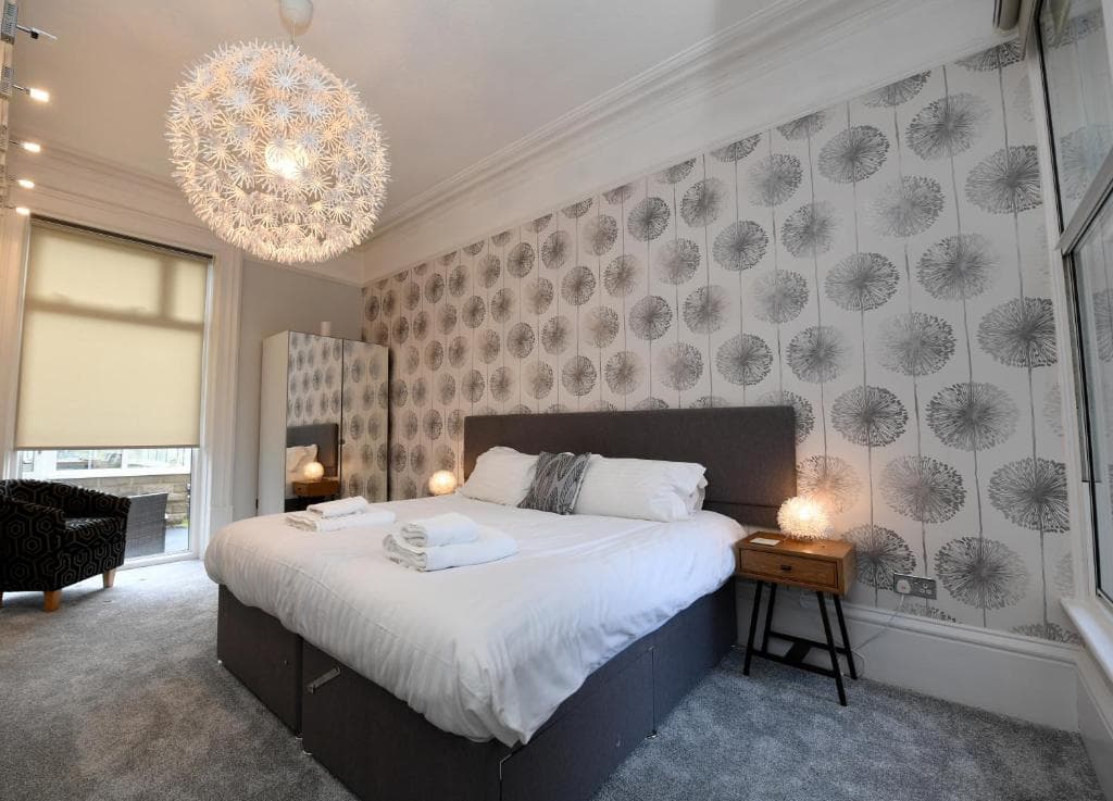 Mews Suite Image 2
