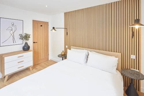 Host & Stay - Golden Lion Apartments Image 3