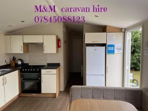 MK caravan hire Image 1