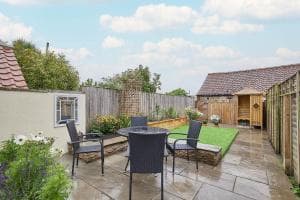 Host & Stay - Willow Cottage Image 3