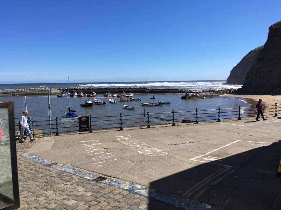 LetAway - Captain Cook's Cottage, Staithes Image 1