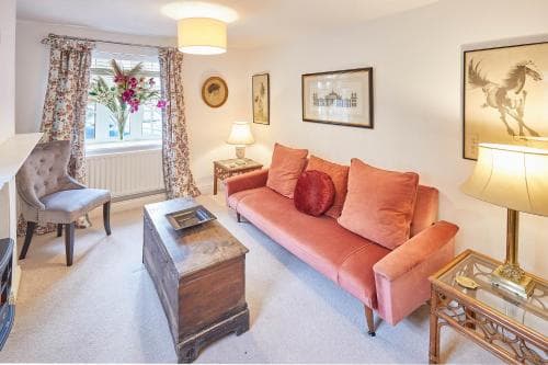 Host & Stay - Rose Cottage Image 2