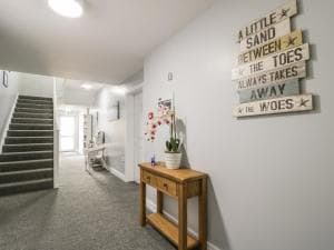 Apartment 4, Scarborough Image 9
